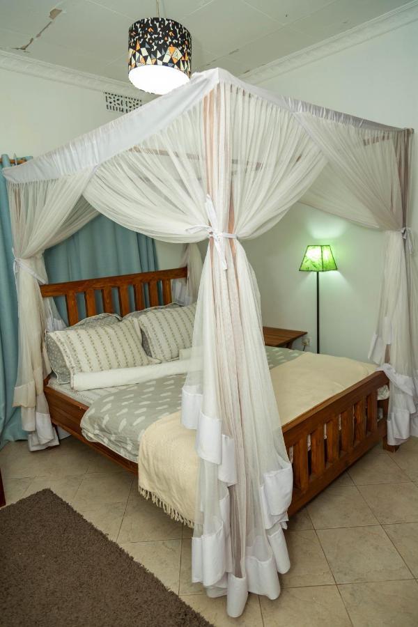 Blue Elephant Villas Arusha Bagian luar foto