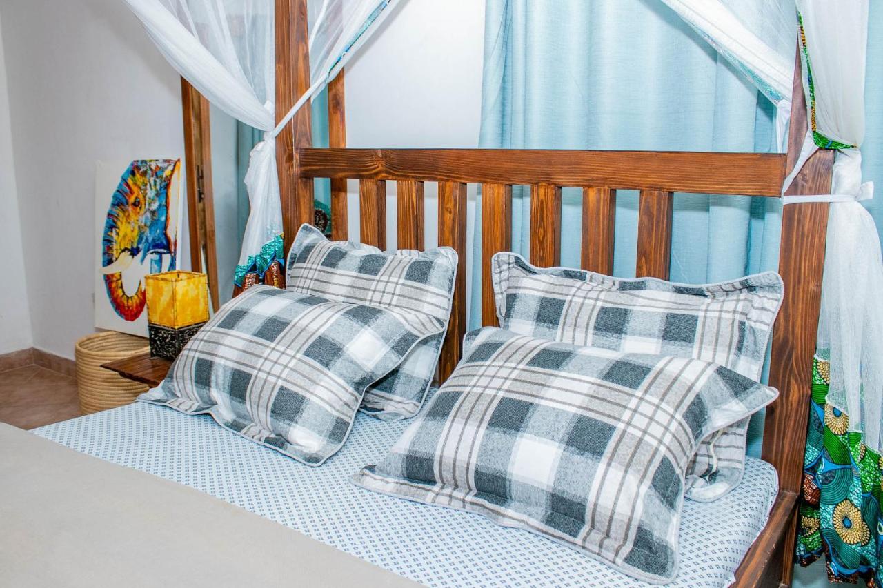 Blue Elephant Villas Arusha Bagian luar foto